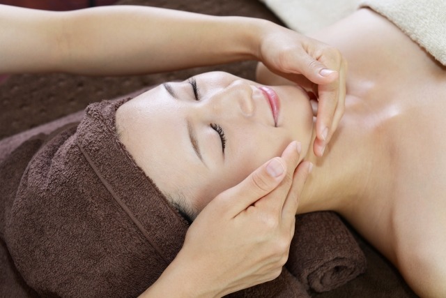 ＼５０代からのサロンケア／